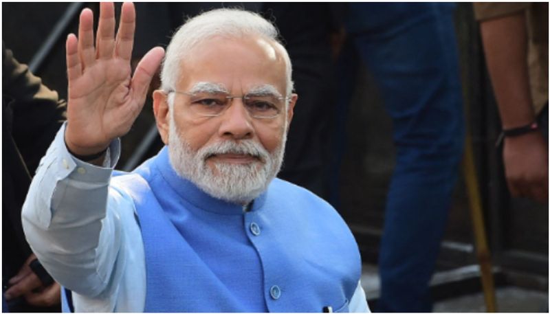 Narendra Modi offers special prayers at gurudwara in Hyderabad Ameerpet lns