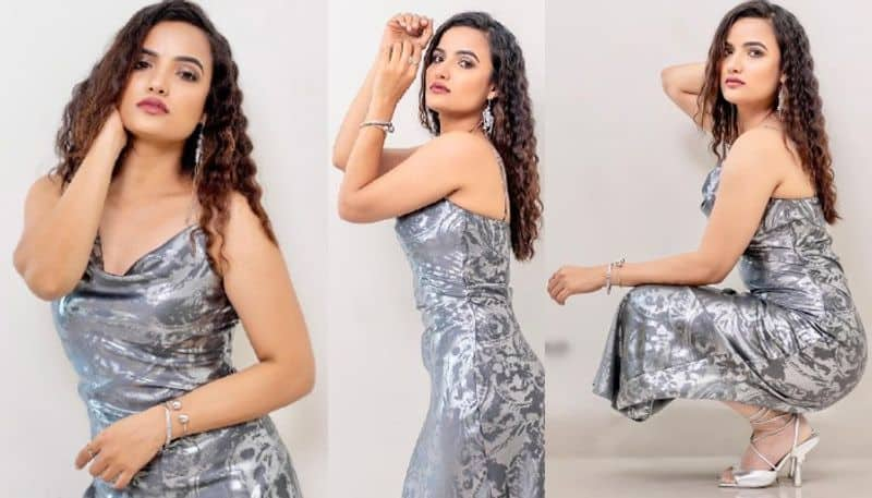 Bigg Boss Telugu Fame Siri Hanmanth Latest Photoshoot for Dhee NSK