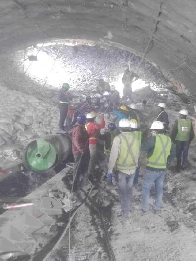 Uttarakhand tunnel collapse Rescue operation Advice to be prepared pm modi spoke to cm