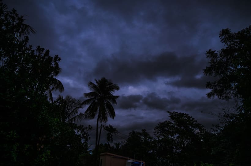Cyclone Michaung : దంచికొడుతున్న వర్షం.. అధికారులు అలర్ట్ , ప్రకాశం జిల్లాలో విద్యా సంస్థలకు సెలవు 