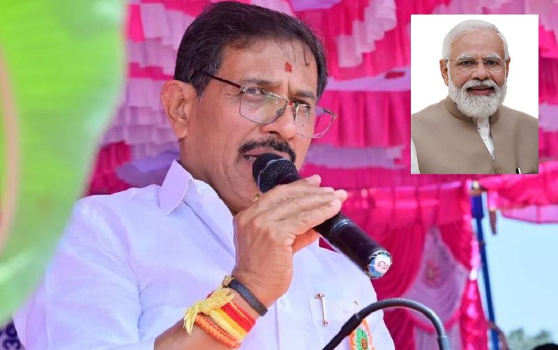 MLA C.S. Balakrishna should apologize to the Prime Minister snr