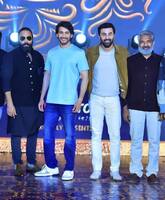 Animal ఈవెంట్‌లో రష్మికకి మహేష్‌ హగ్‌పై పేలుతున్న సెటైర్లు.. ఇంటికెళ్లాక నమ్రతతో ఉంటుంది చూడూ.. ఇదెక్కడి గోల