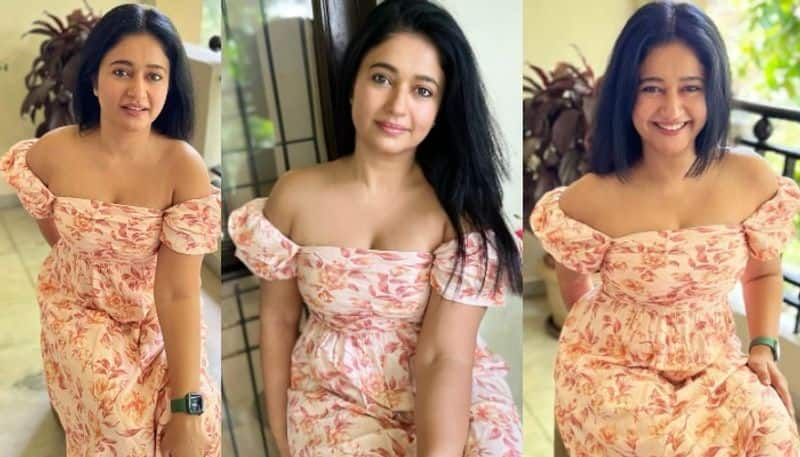 Poonam Bajwa looks beautiful in mini Dress NSK