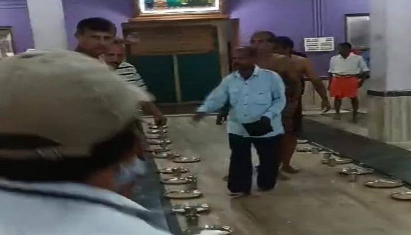 Panktibedha in Idagunji Temple at Honnavar in Uttara Kannada grg 