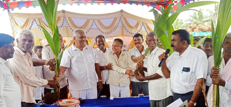 Farmers should take more interest in growing coconut snr