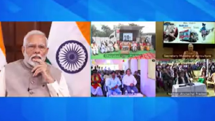 PM Narendra Modi interacts with beneficiaries of Viksit Bharat Sankalp Yatra Rya