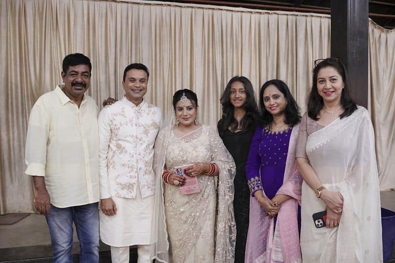 Cinema celebrities attends actress Pooja Gandhi and Vijay Ghorpade marriage srb