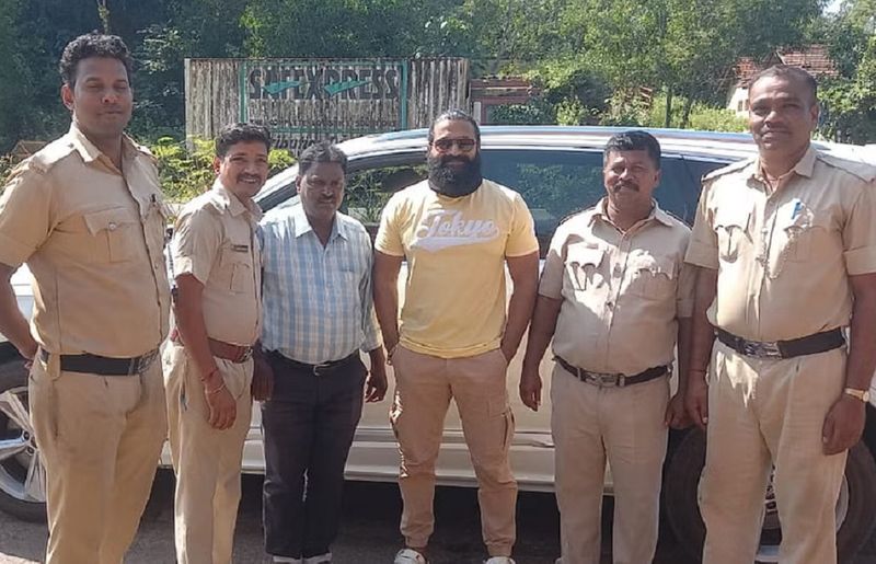 actor rishab shettys car checked by police at the majali check post in karwar gvd