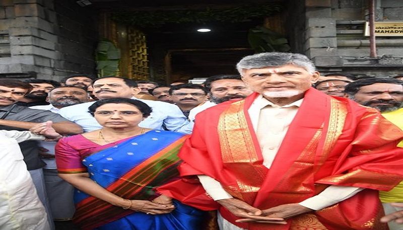  Nara Chandrababu Naidu offers special prayers in Tirumala lns