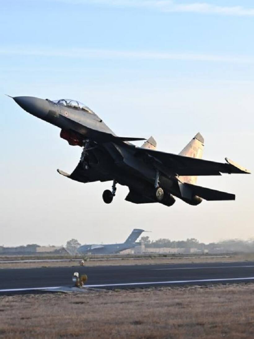 Ministry of Defence signs contract with HAL for procurement of 12 Su-30MKI aircraft