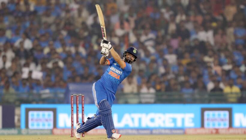 IND vs AUS: రింకూ సింగ్ అదిరిపోయే షాట్ .. నోరెళ్లబెట్టిన కెప్టెన్ సూర్య కుమార్.. వీడియో వైరల్