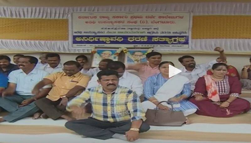 Guest Lecturers  Held Protest Belagavi Winter Session 2023 grg 