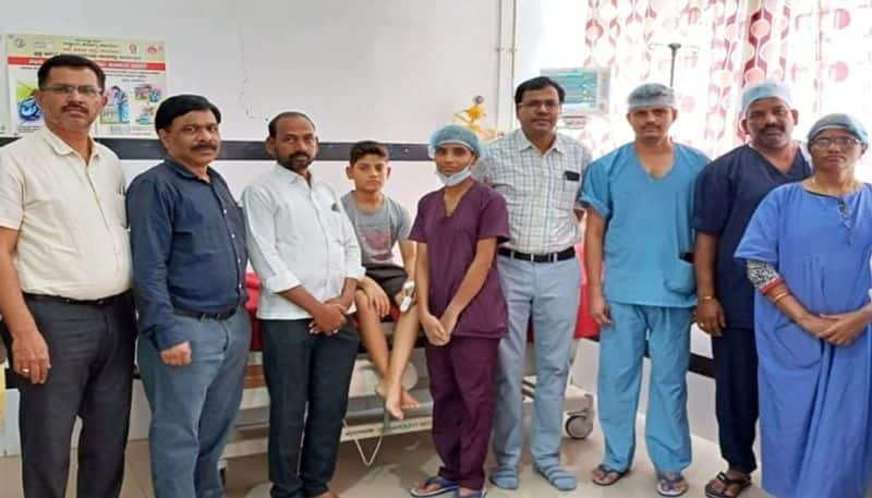 RIMS Doctors Successful Surgery the Bullet Needle from the Lung in Raichur grg 