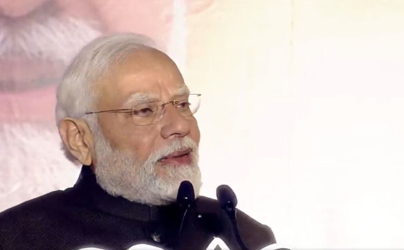 Old Habit Of 70 Years Can't Go Away Easily: PM Modi sgb