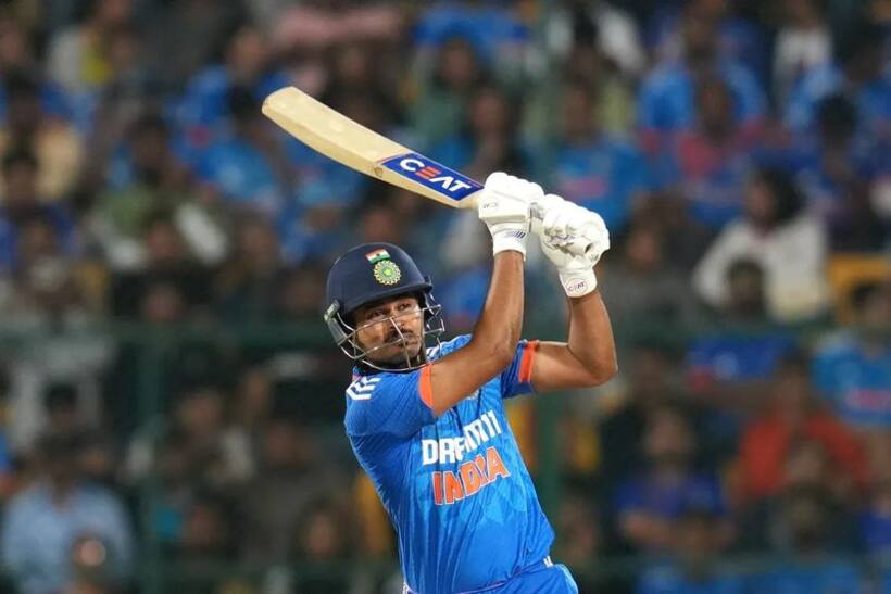 India vs Australia , 5th T20I :  పరుగులు చేయలేక అపసోపాలు పడ్డ భారత్.. ఆసీస్ విజయలక్ష్యం 161