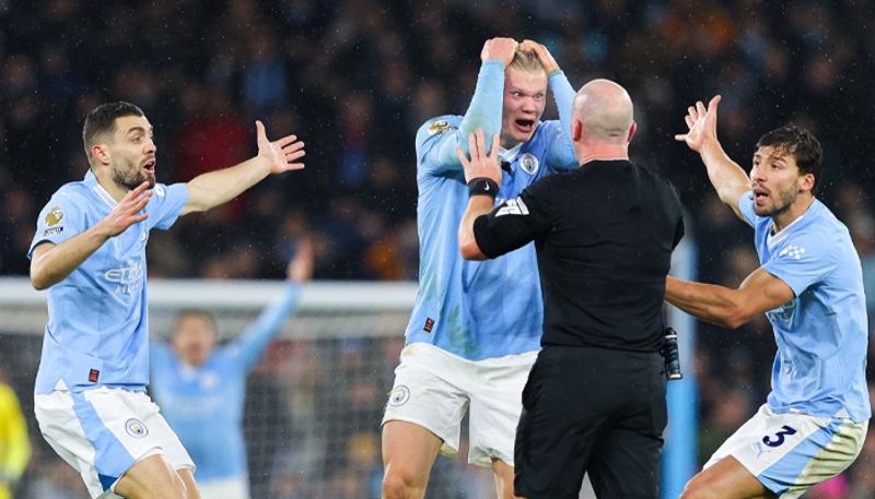 Football Premier League 2023-24: Manchester City charged for surrounding referee during the Tottenham game osf