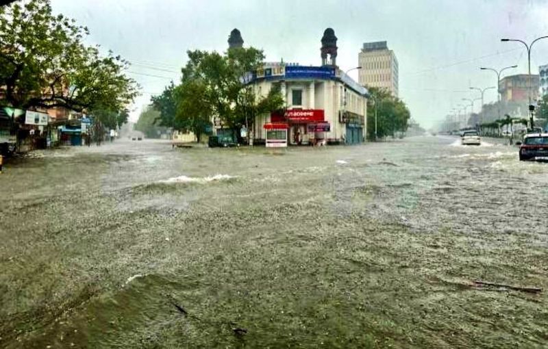 Cyclone Michaung: Heavy rains in Chennai.. this is the situation till late night..ISR