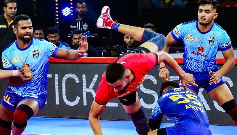 Pro Kabaddi League Bengal Warriors Beat Bengaluru Bulls kvn