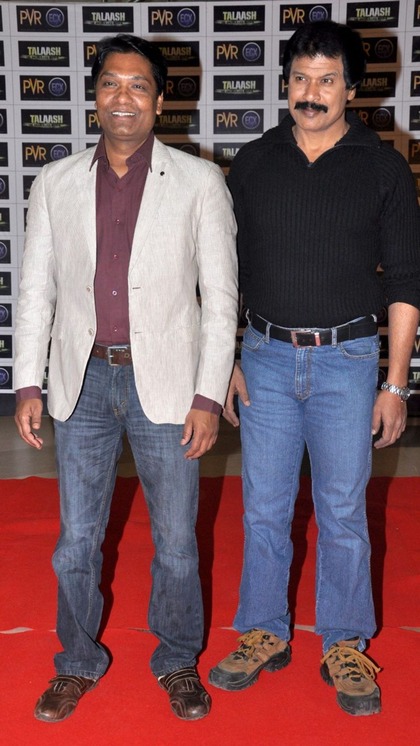 <p>फेमस क्राइम शो CID के फ्रेडिक्स का किरदार निभाने वाले दिनेश फडनीस का निधन हो गया। एक्टर जिंदगी और मौत के बीच जूझ रहे थे।  दिनेश ने 57 साल की उम्र में दुनिया को अलविदा कह दिया। <br />
 </p>
