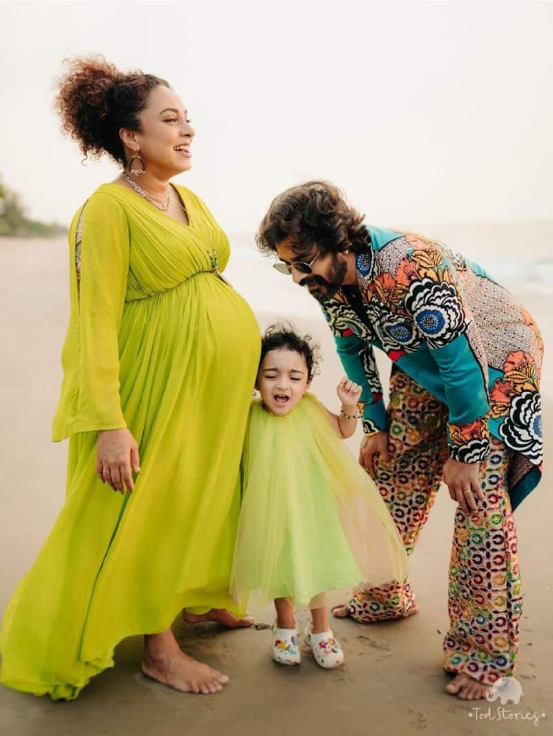 actress and anchor pearle maaney share her baby shower beautiful photos nrn 