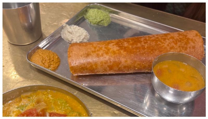 Bengaluru Hotel fined rs 7000 for fail to serve fresh and hot dosa to woman ckm