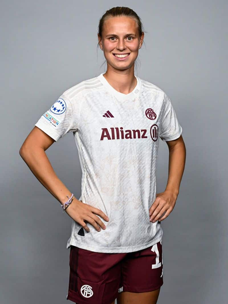 cricket Happy Birthday Klara Buhl: Rapid rise of the German midfielder osf