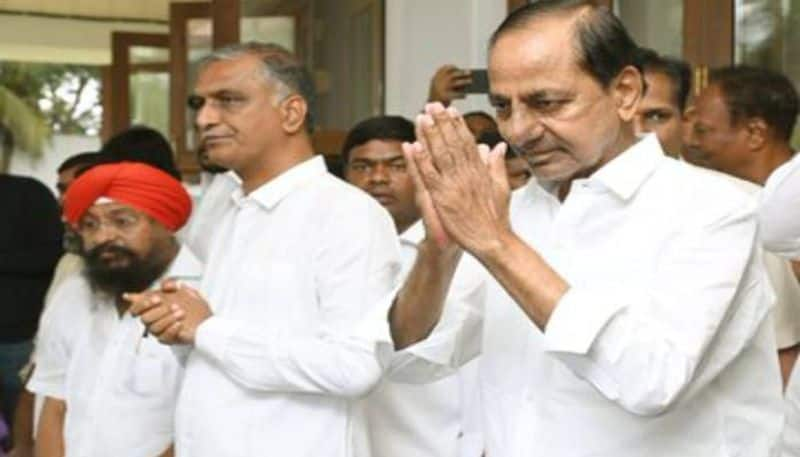 chintamadaka villagers meet ex telangana cm kcr at his Erravalli farm house ksp