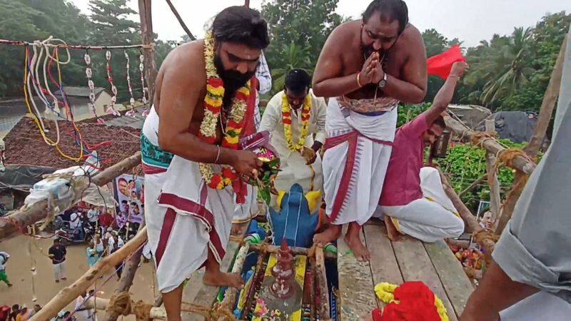 chandramouleeswarar temple kumbabishekam held well in thanjavur district vel