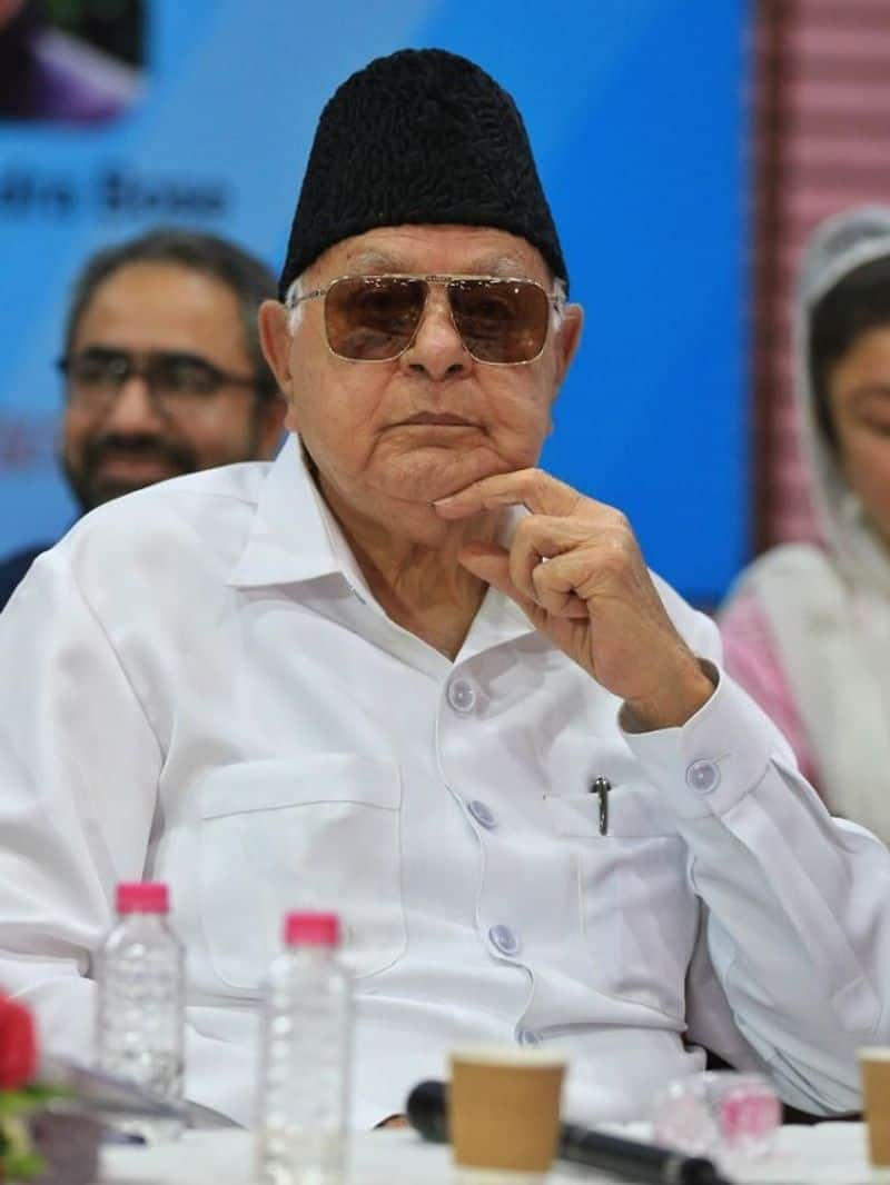 Farooq Abdullah told Due to Nehru Kashmir is Part of India zrua