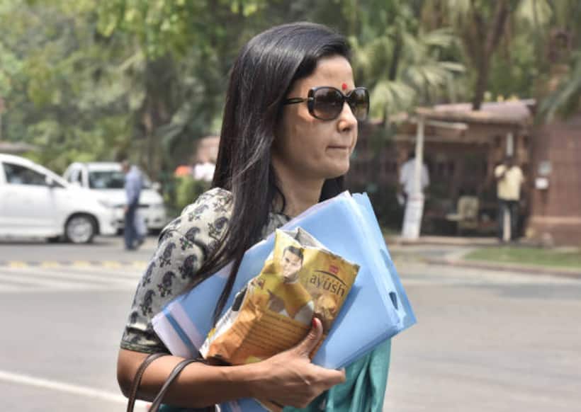 మహువా మొయిత్రా ఏం చేశారు,లోక్‌సభ నుండి ఎందుకు వెళ్లగొట్టారు?