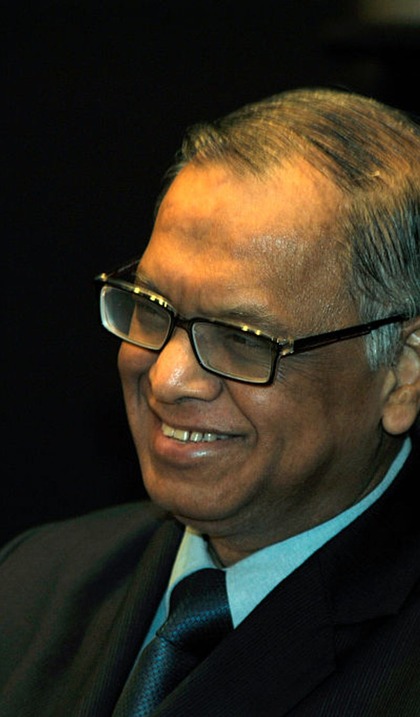 <p>भारत की प्रसिद्ध सॉफ़्टवेयर कंपनी इन्फोसिस टेक्नोलॉजीज के संस्थापक और जानेमाने उद्योगपति हैं। <br />
 </p>
