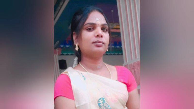 2 transgender killed road accident in trichy district vel