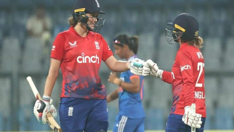 England Women beat India Women in 2nd T20I by 4 Wickets Difference and Clinches the T20I Series by 2-0 rsk