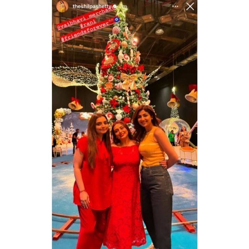 Shilpa Shetty shares inside-pics from Adira Chopra's Christmas themed birthday party at Yash-Raj studios ATG