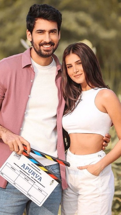 <p>तारा सुतारिया आदर जैन को 2018 से डेट कर रही थीं लेकिन 2023 में उन्होंने इंटरव्यू में कहा कि वह सिंगल हैं और वह रिलेशनशिप नहीं चाहती हैं। </p>
