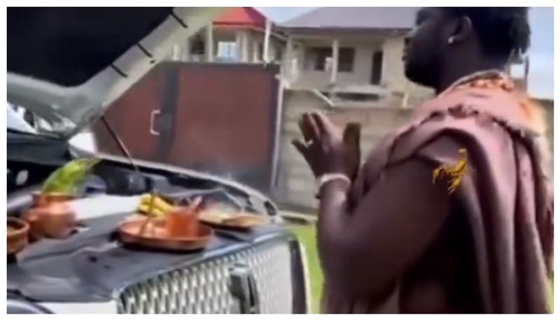 video of the African priest performing car Puja in Sanskrit has gone viral bkg