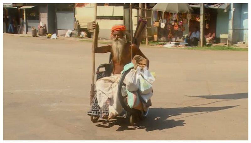 Man from Vijayapura going to Ayodhya in wheelchair nbn