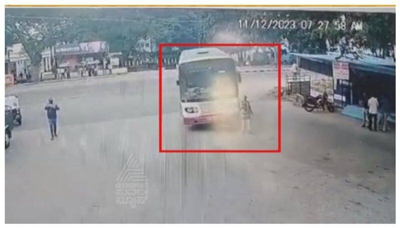 KSRTC bus hit a woman in mandya nbn