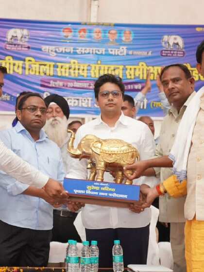 गुड़गांव से स्कूलिंग, लंदन से एमबीए