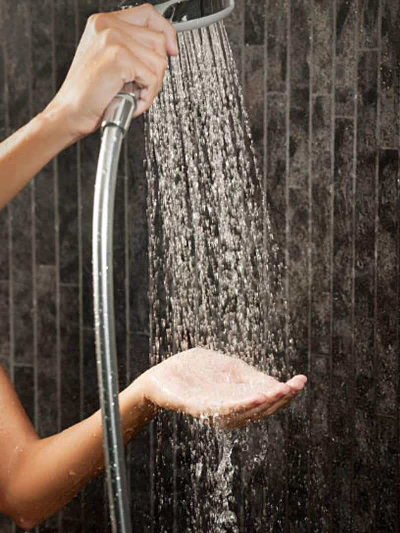 Enjoy Cold Showers? 7 advantages of taking cold water bath THIS winter RBA