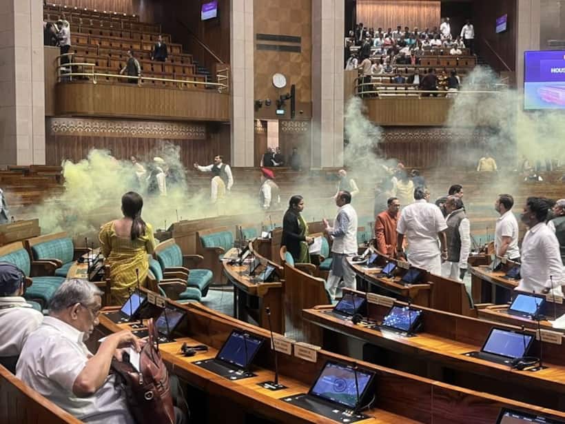 'Smoke bomb' in Lok Sabha: Khalistani terrorist Pannun behind security breach in Parliament?