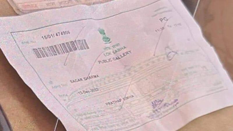 Parliament attack entry pass for the intruders was reportedly signed by Mysore BJP MP Pratap Simha smp