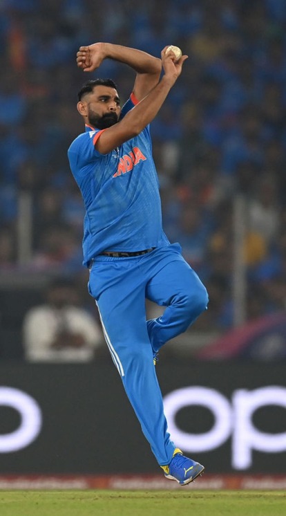 <p>आईसीसी ने क्रिकेट के नियमों में कुछ खास बदलाव किया है। इस बदले नियम को विश्वकप के बाद से ही लागू कर दिया गया है। नियमों में बदलाव से गेंदबाजों के साथ कप्तान की परेशानी बढ़ गई है।  </p>
