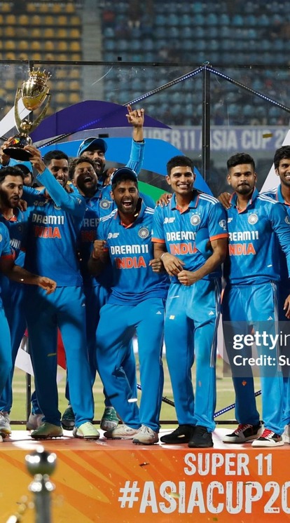 <p>एशिया कप 2023 में भारत ने बेजोड़ प्रदर्शन कर चैंपियनशिप अपने नाम की है। टीम इंडिया ने फाइनल में श्रीलंका को महज 50 रन पर ऑलआउट कर दिया था और आसानी से लक्ष्य हासिल कर लिया था।<br />
 </p>
