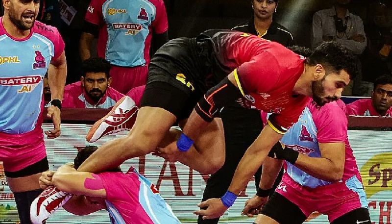 Pro Kabaddi League Bengaluru Bulls Thrash Jaipur Pink Panthers kvn