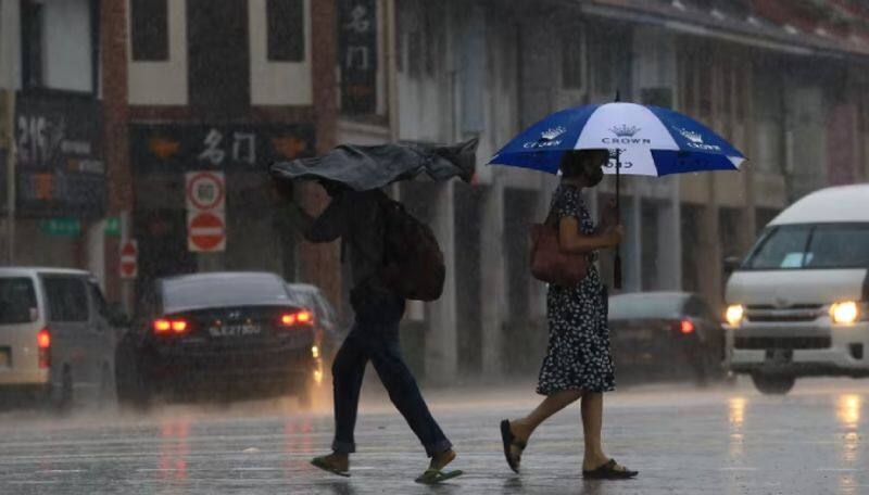 Sinapore may experience mild rain and thunders till march 2024 warns marine time and port authority of singapore ans