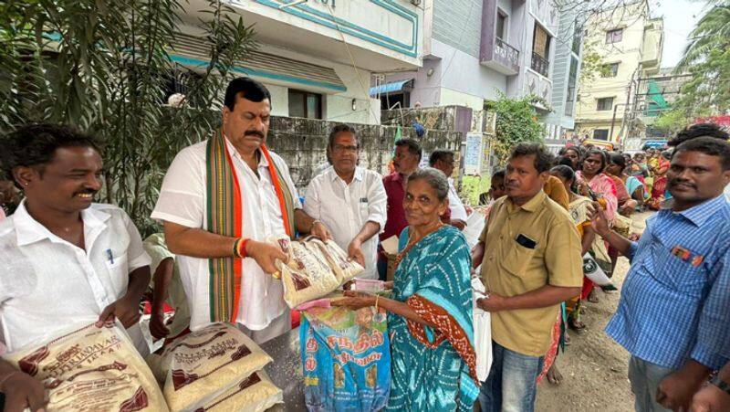 Relief materials for affected people: BJP National Co-in-charge Ponguleti Sudhakar Reddy Assist-rag