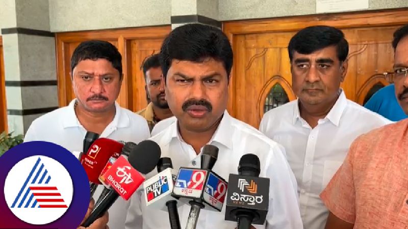 MP BY Raghavendra Slams On CM Siddaramaiah Over Muda Case gvd