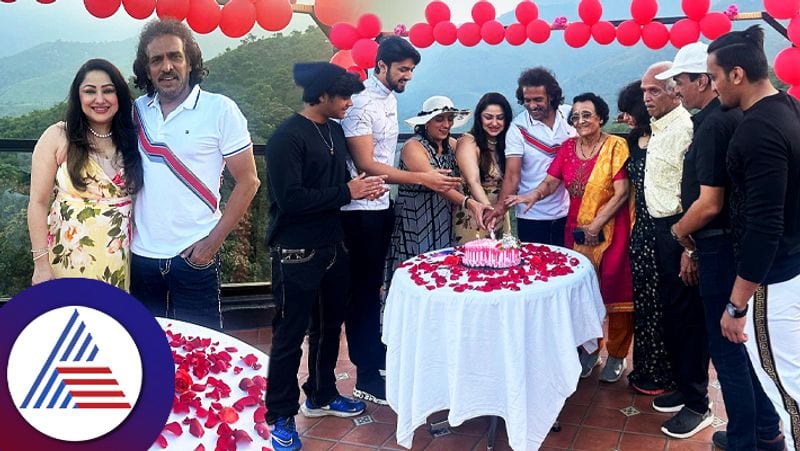 Sandalwood Real Star upendra priyanka celebrate 20th wedding anniversary gvd