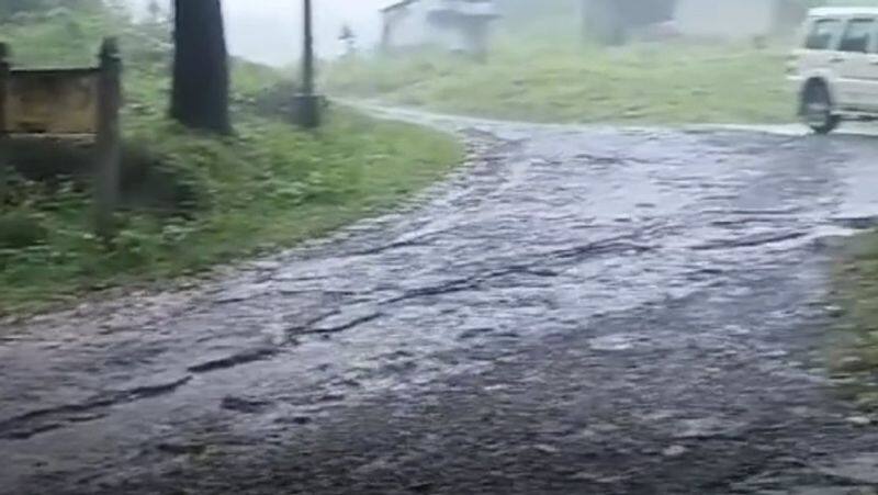 Heavy rain in mountainous areas! Submerged footbridge! Traffic disruption tvk